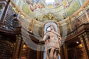 Visitare austriaco biblioteca 